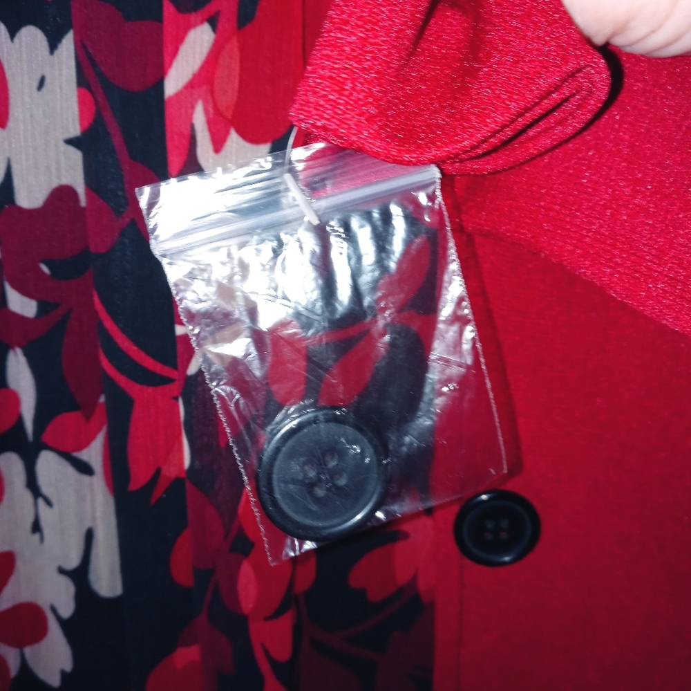 2-pc Suit - Picture 5 of 5